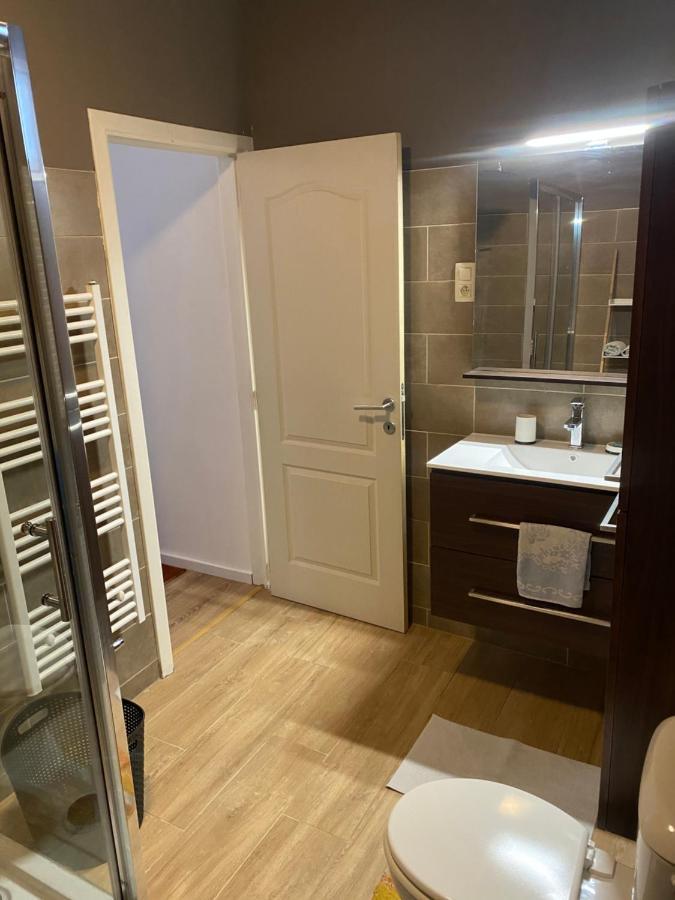 Superbe Appartement Charleroi Ngoại thất bức ảnh