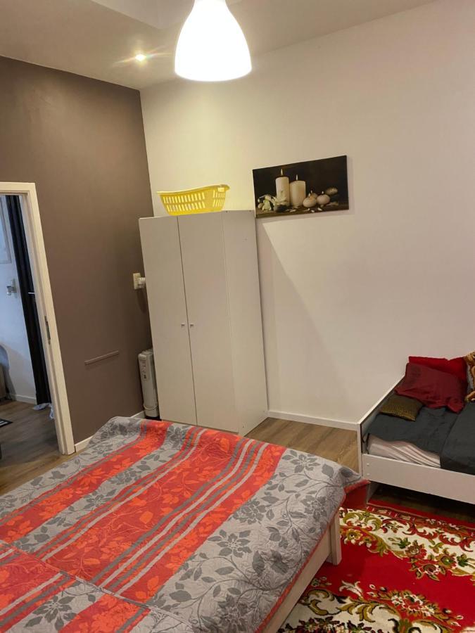 Superbe Appartement Charleroi Ngoại thất bức ảnh