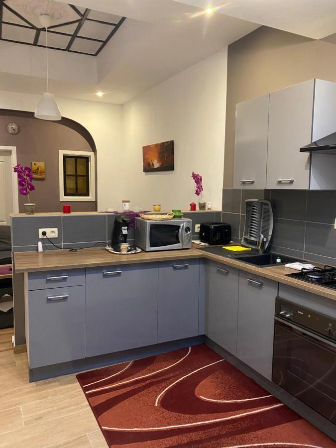 Superbe Appartement Charleroi Ngoại thất bức ảnh