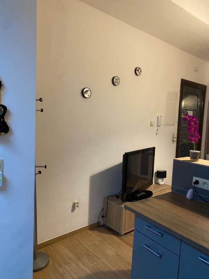Superbe Appartement Charleroi Ngoại thất bức ảnh