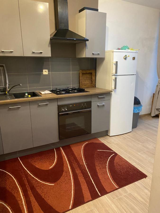 Superbe Appartement Charleroi Ngoại thất bức ảnh